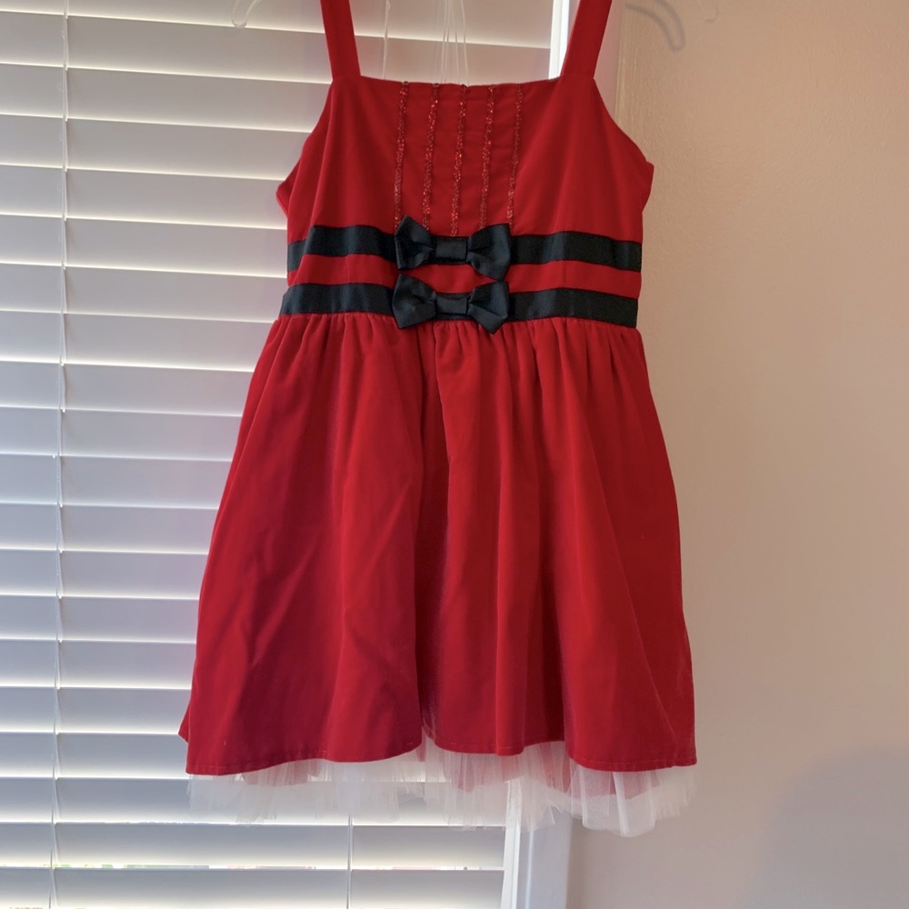 Girls velvet party dress